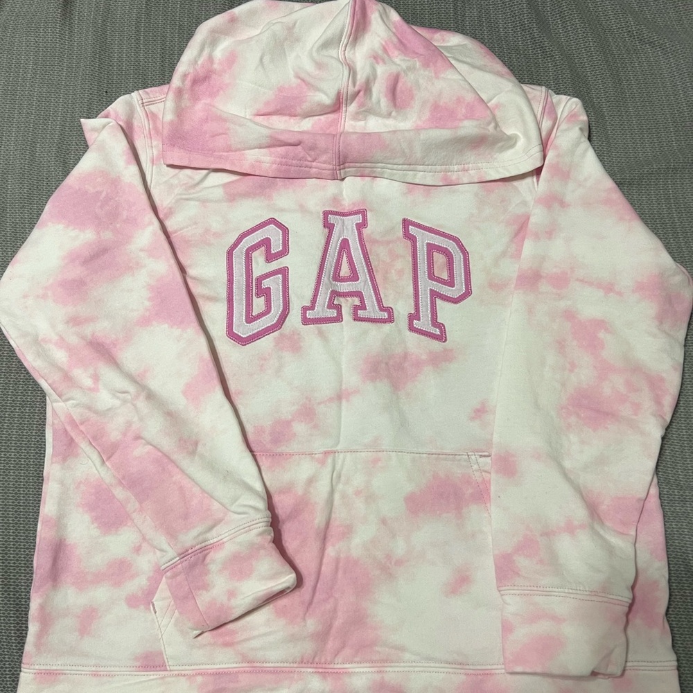 GAP Sweater